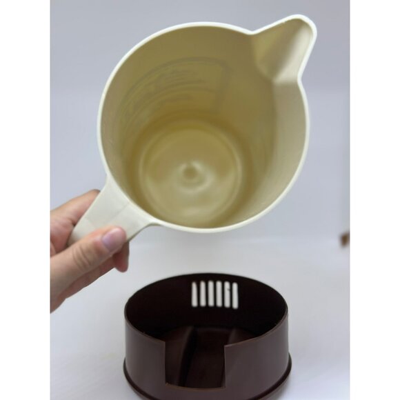 VTG Glen Rock State Bank 9.5" Plastic Pitcher Brown Beige Pennsylvania - Picture 7 of 7